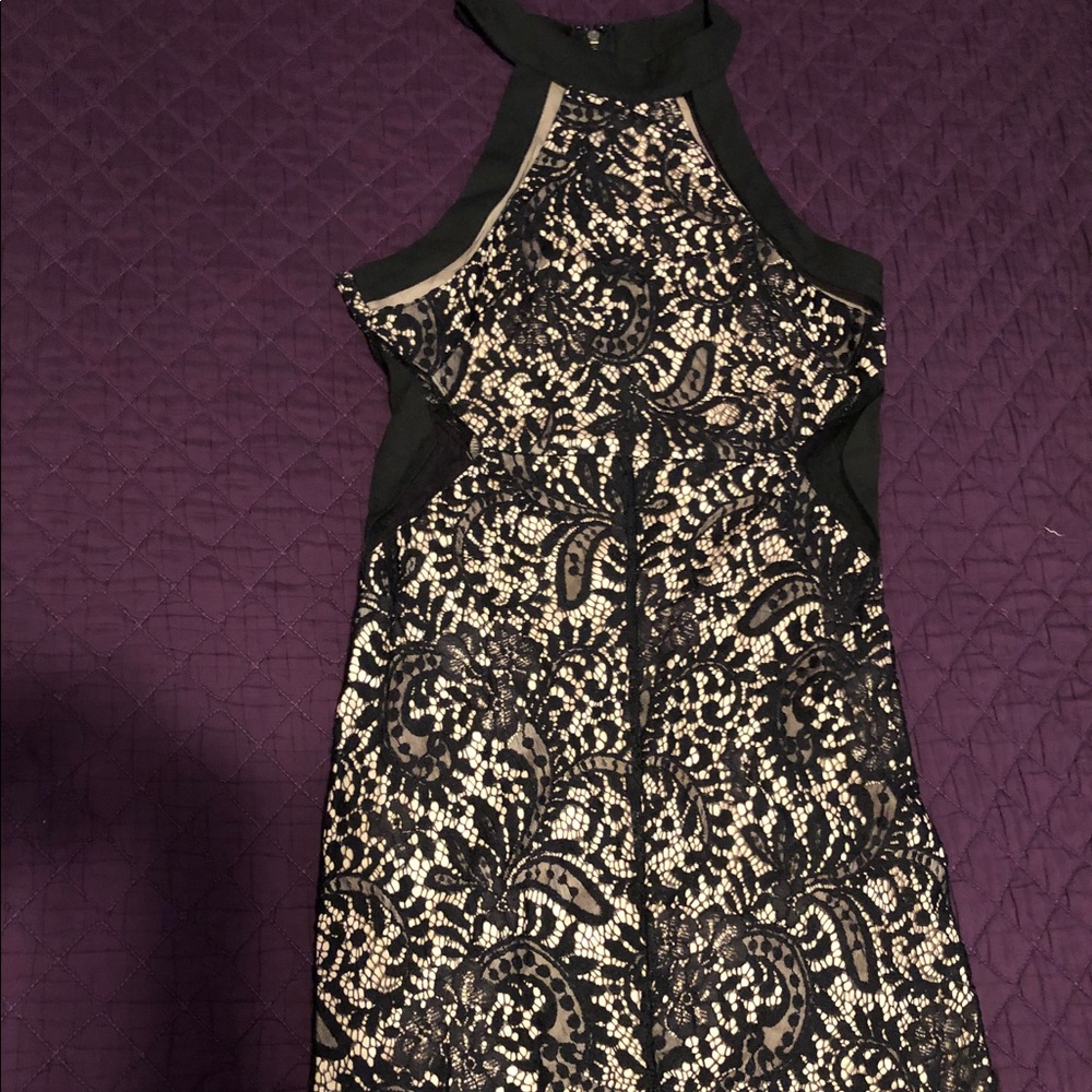 Medium lace dress